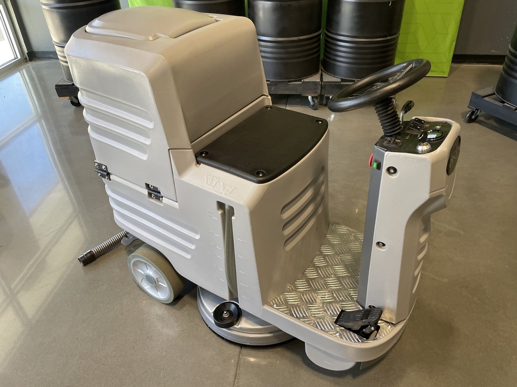 Refurbished RX20 Battery Floor Scrubber - Serial#SHJC60732