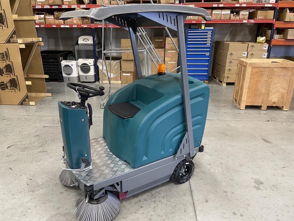 Almost New - Battery 42 inch Ride-on Sweeper 